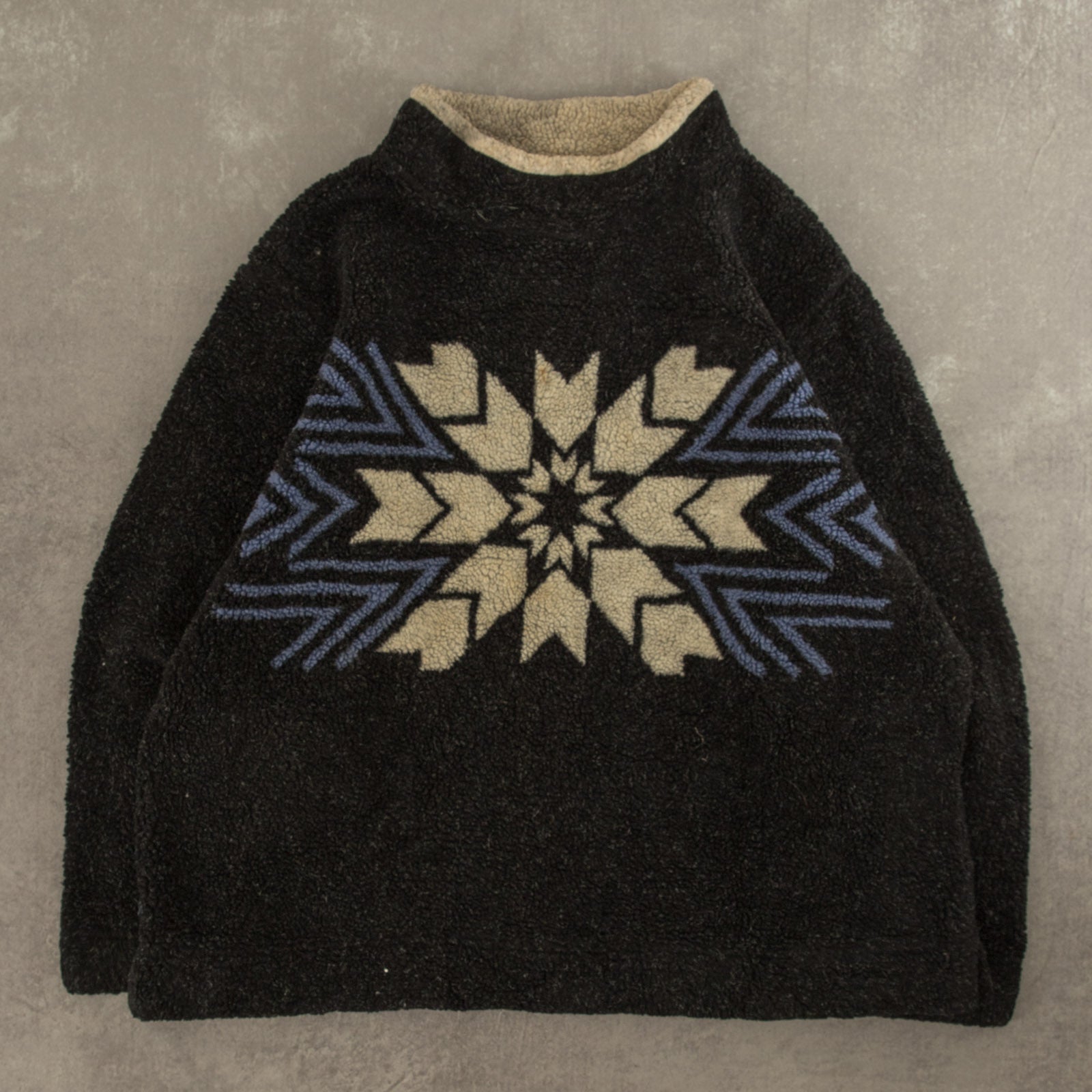 Patterned Fleece Sweatshirt